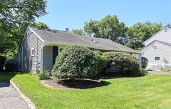 12 Ronan Road, Glen Cove, NY 11542