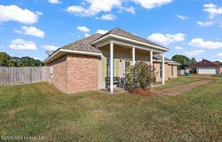 1018 Bullrun Drive, Byram, MS 39272