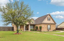 101 Blanco Dr, Hutto, TX 78634