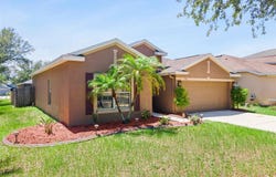 725 STAR POINTE Drive, SEFFNER, FL 33584