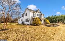 9507 MAIN Street, DAMASCUS, MD 20872