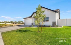 419 Rock Dove Loop, Twin Falls, ID 83301