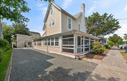 16 DELAWARE Avenue, REHOBOTH BEACH, DE 19971