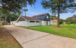1925 Galway Drive, Vidor, TX 77662