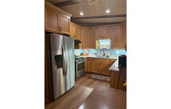 2600 Cardinal Ln, St Joseph, MO 64503