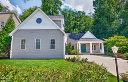 5600 Treeline Drive, Columbus, IN 47201