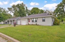 2619 E Division Street, Springfield, MO 65803