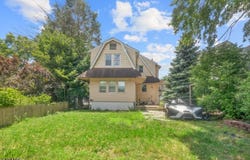 334 Brook Ave, Passaic City, NJ 07055-2426