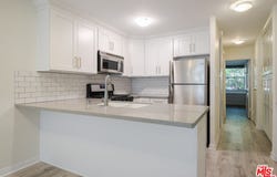 22 Navy St, Venice, CA 90291