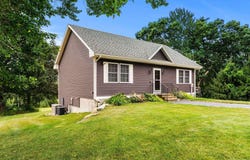 20 Pasture Road, Auburn, NH 03032