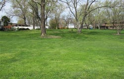 1900 Cheyenne Drive, Godfrey, IL 62035