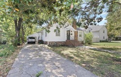 308 E Centennial Avenue, Carthage, MO 64836