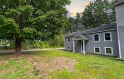 66 S Harbor Rd, Townsend, MA 01469