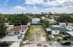 3056 SW 13th St, Miami, FL 33145