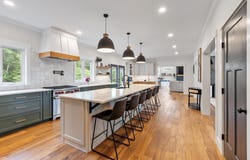 989 Pleasant St, Leominster, MA 01453