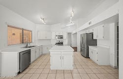 3322 E DRY CREEK Road, Phoenix, AZ 85044