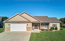 32 Loraine Way, Hurricane, WV 25526