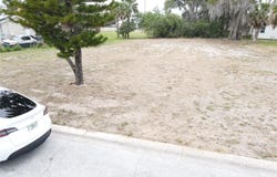 209 W BADGER Avenue, EUSTIS, FL 32726