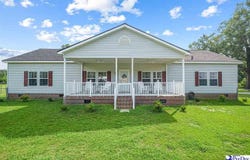 4725 S Irby St, Effingham, SC 29541