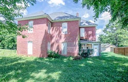 195 N A Street, Centerton, AR 72719