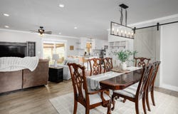 506 E Lakeside Dr, Florence, AL 35630