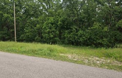 30074 V Highway, Edwards, MO 65326