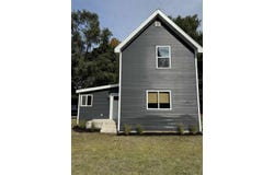 829 PLEASANT, BOYNE CITY, MI 49712