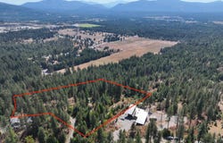 832 Mountain Ridge Dr, Sagle, ID 83860