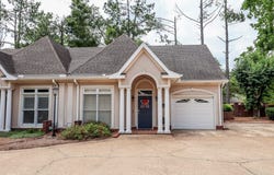111 Carriage Cv, OXFORD, MS 38655
