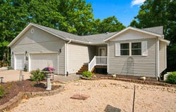 203 Queensberry Drive, Branson West, MO 65737