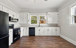 203 Allis Ave, Ninety Six, SC 29666