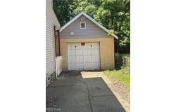 1734 Hillview Road, Cleveland, OH 44112
