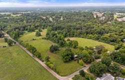 6 Chipmunk Road, Broken Bow, OK 74728