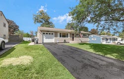 8 Keystone Park, Middletown, NY 10940