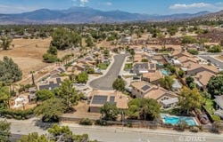 903 Sarazen St, Hemet, CA 92543