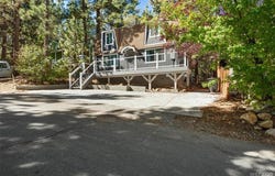 800 Cedar Lane, Sugarloaf, CA 92386