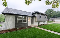 1900 Karlton Way, Excelsior Springs, MO 64024