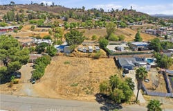 175 Platino Dr, Menifee, CA 92586