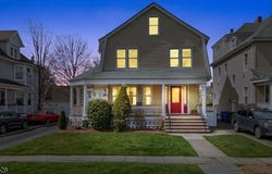 206 Mortimer Ave, Rutherford Boro, NJ 07070-1918