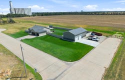3 Bristol Dr, Hutchinson, KS 67505