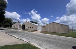 285 W DAVIS Street, Bushnell, IL 61422