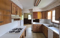 121 THREE BRIDGE Road, MONROEVILLE, NJ 08343