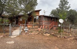 101 Stage Coach Pass, Fort Davis, TX 79734