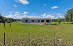 310 NE 634th St, Old Town, FL 32680