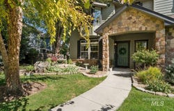 1322 N Seven Golds Ave, Eagle, ID 83616