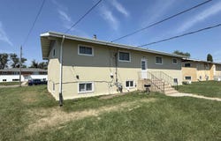 2026 NW 4th St, Minot, ND 58703
