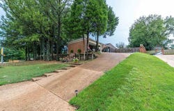 8311 WALNUT GROVE Rd, Memphis, TN 38018