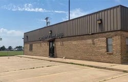 1702 N Glenn English Street, Cordell, OK 73632