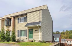 3154 Camberly Dr, Hampton, PA 15044
