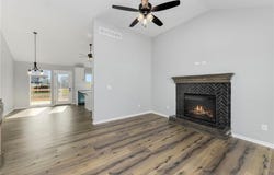 1913 Hawk View, Harrisonville, MO 64701